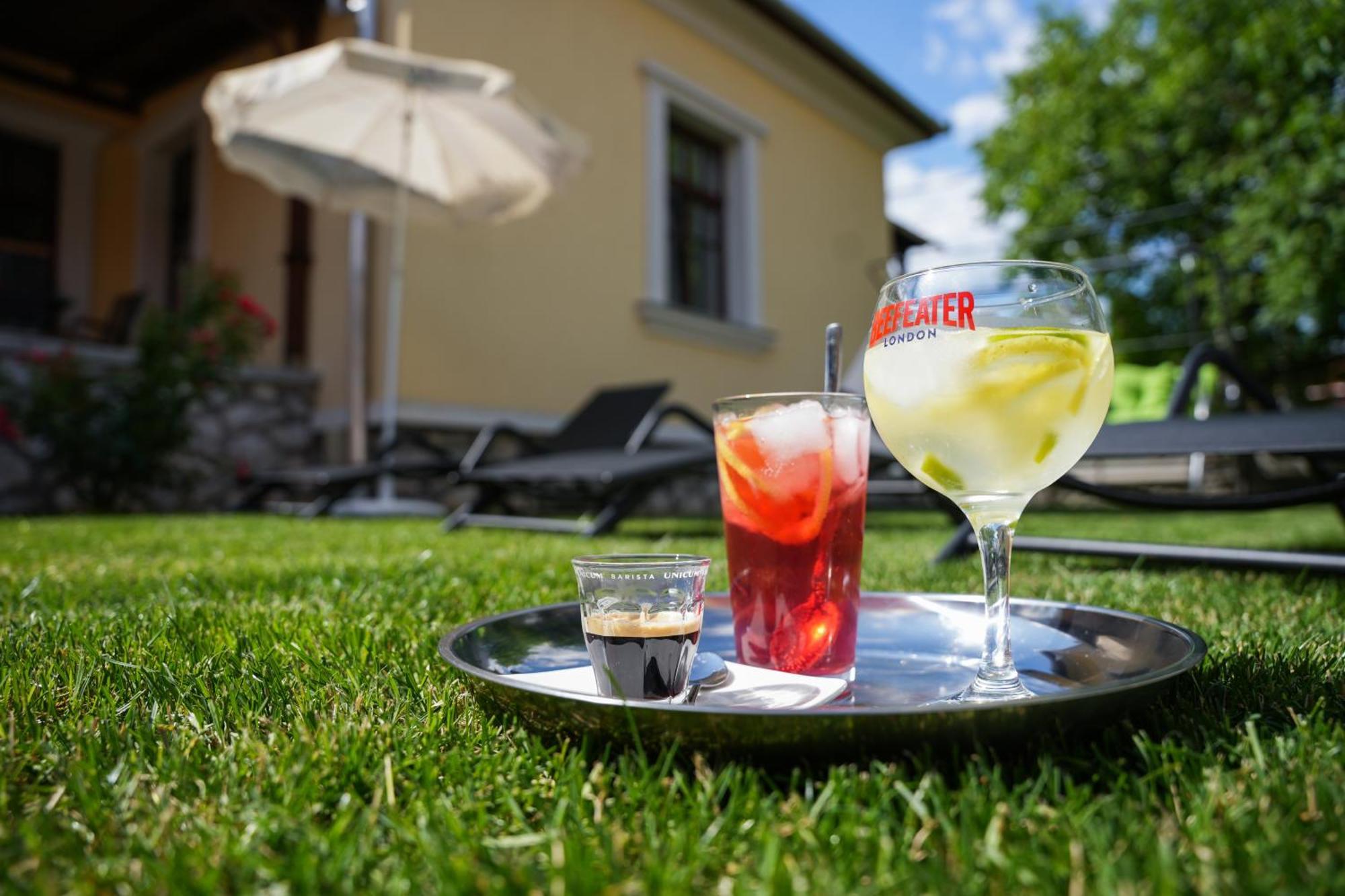 Varkert Deluxe Apartmanhaz Мішкольц Екстер'єр фото